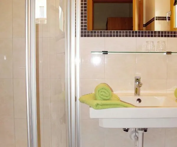 Apartment Haus Alina By Interhome شقة *
